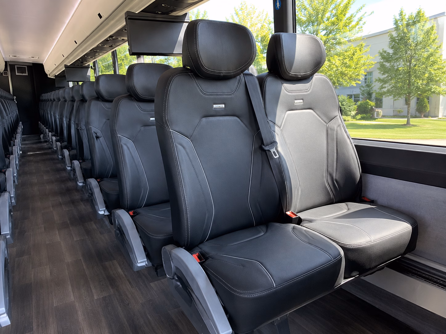 buses for rural berks county barn and farm venue weddings